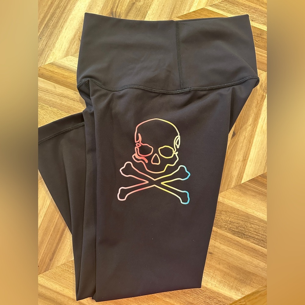 Lululemon x Soulcycle Wunder Under High Rise  21” Crop Size 6 Womens